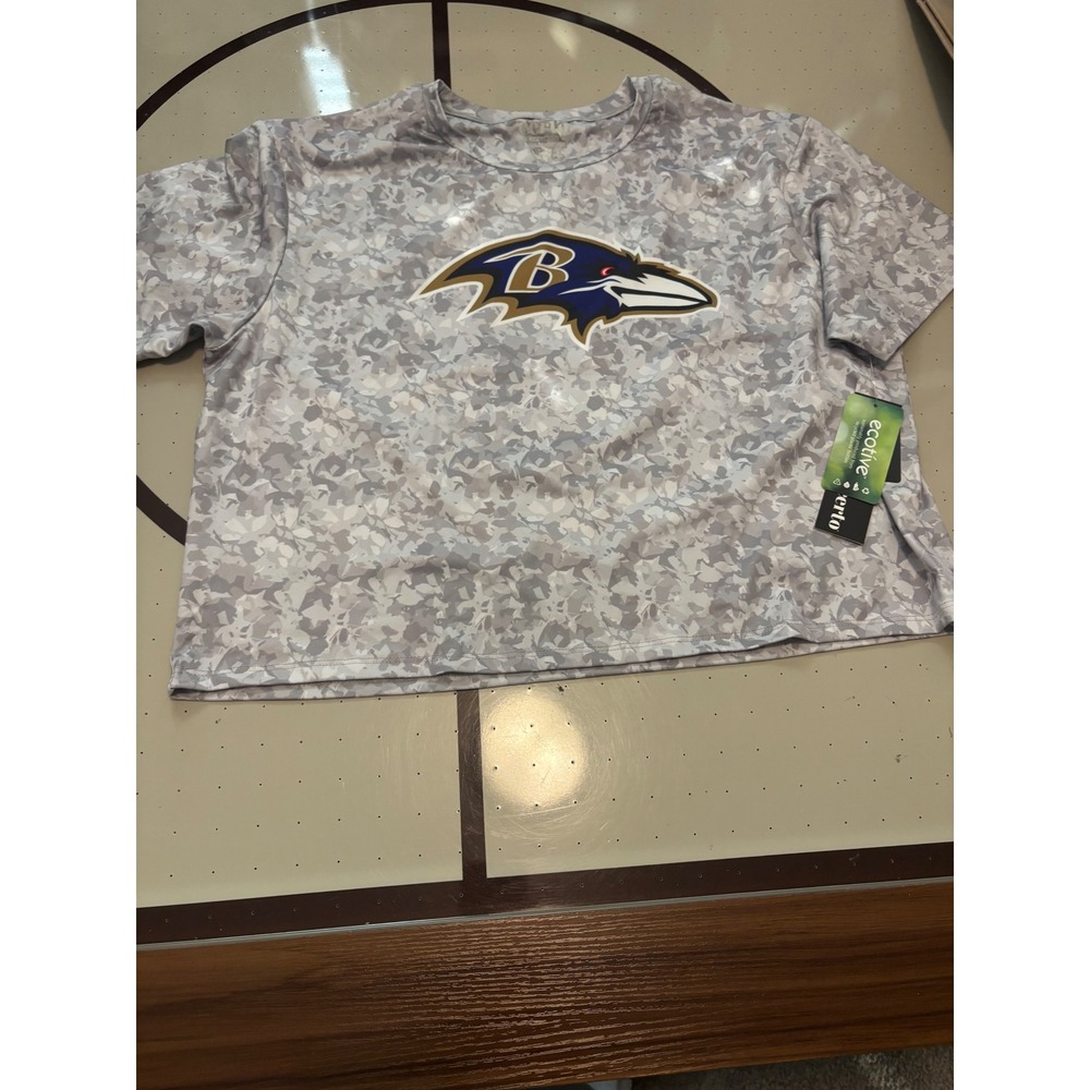Baltimore Ravens Certo Women Turnout Tee Grey Camo Logo Crop Top NWT Size L